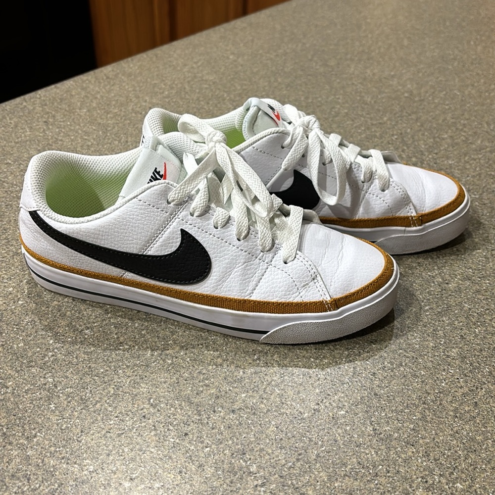 Nike Women’s White Black and Brown Accent Sneakers